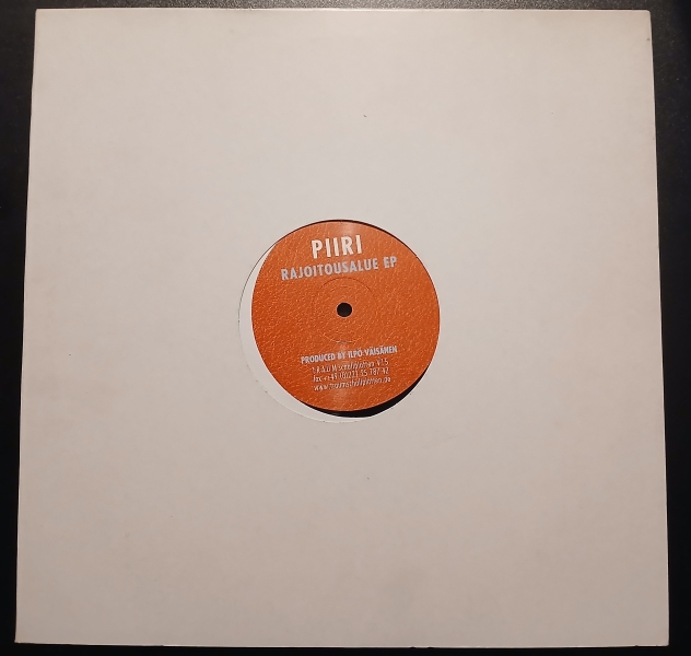 RAJOITUSALUE - PIIRI ( Ilpo Vaisänene ) 12" EP